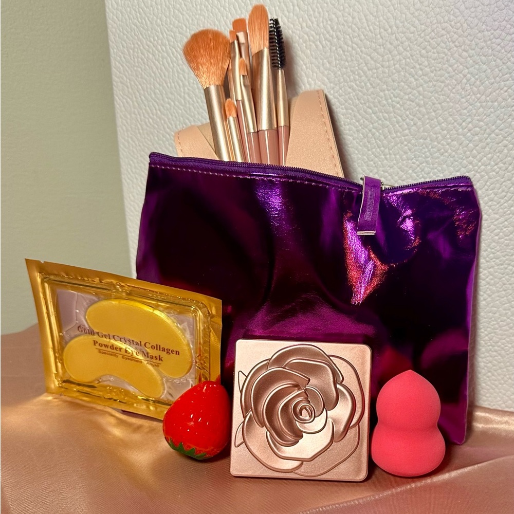 Large Metallic Cosmetic Bag w/ 8pc Brush Set, Mirror, Blending Sponge and more!